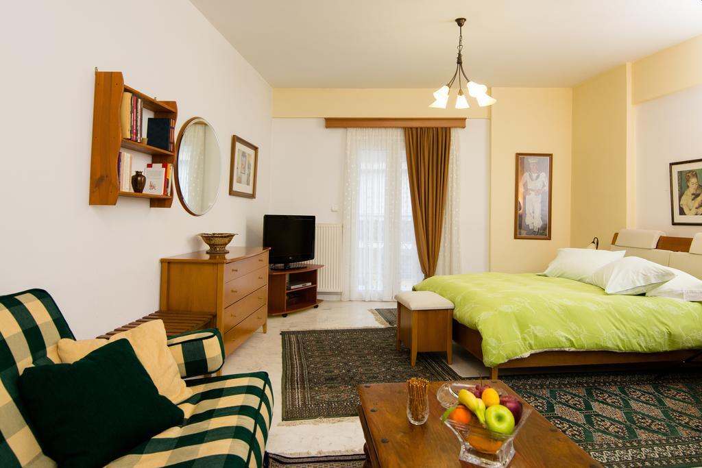 Papastavrou Apartments كالافريتا الغرفة الصورة