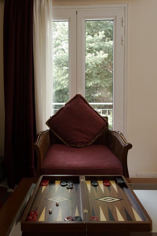Papastavrou Apartments كالافريتا الغرفة الصورة