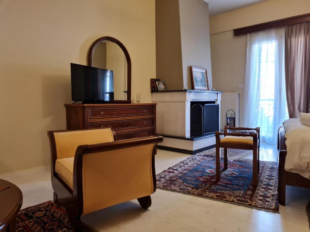 Papastavrou Apartments كالافريتا المظهر الخارجي الصورة
