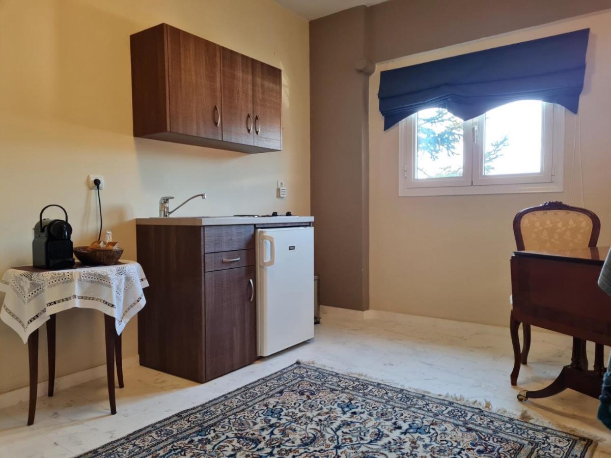 Papastavrou Apartments كالافريتا المظهر الخارجي الصورة