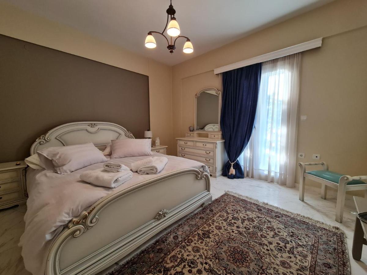 Papastavrou Apartments كالافريتا المظهر الخارجي الصورة