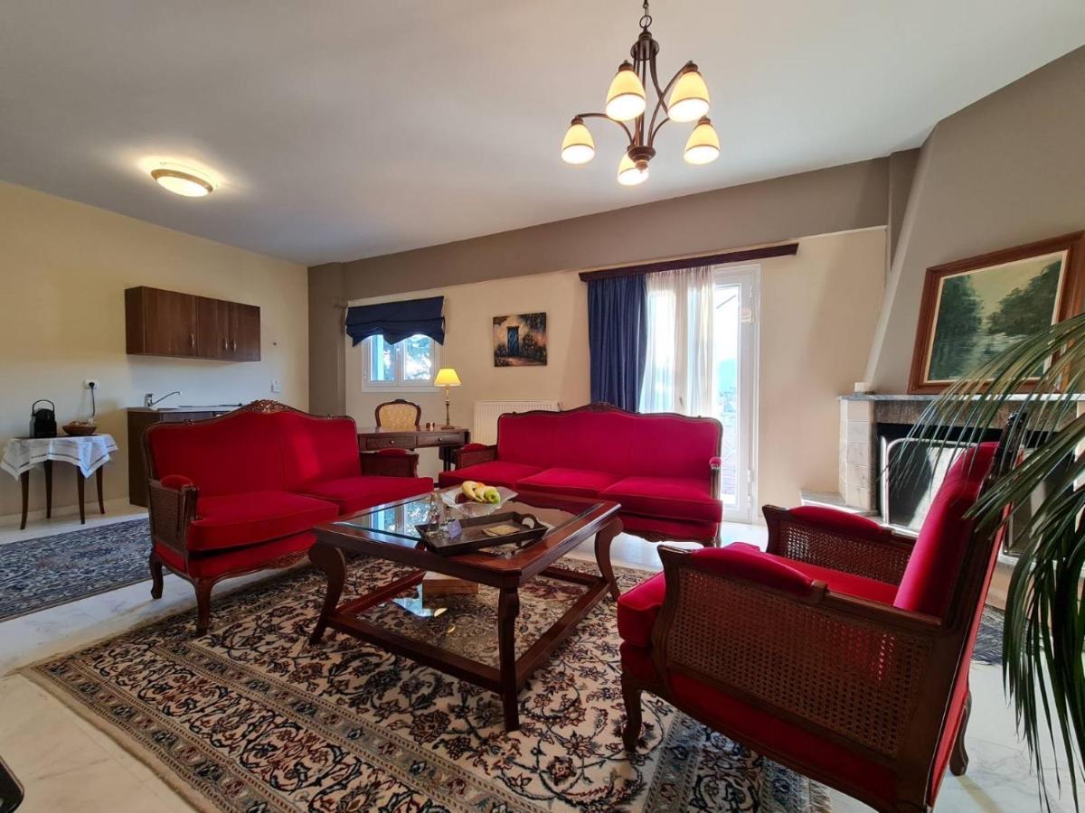 Papastavrou Apartments كالافريتا المظهر الخارجي الصورة