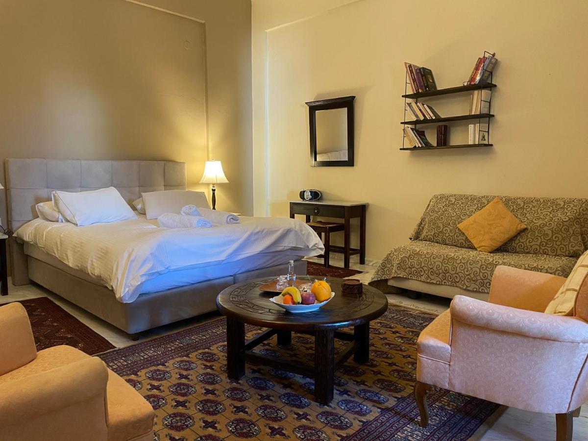 Papastavrou Apartments كالافريتا المظهر الخارجي الصورة