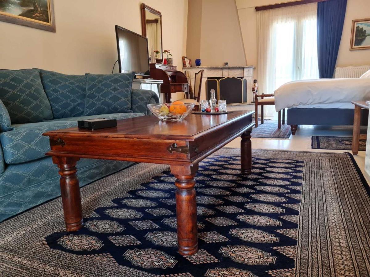 Papastavrou Apartments كالافريتا المظهر الخارجي الصورة